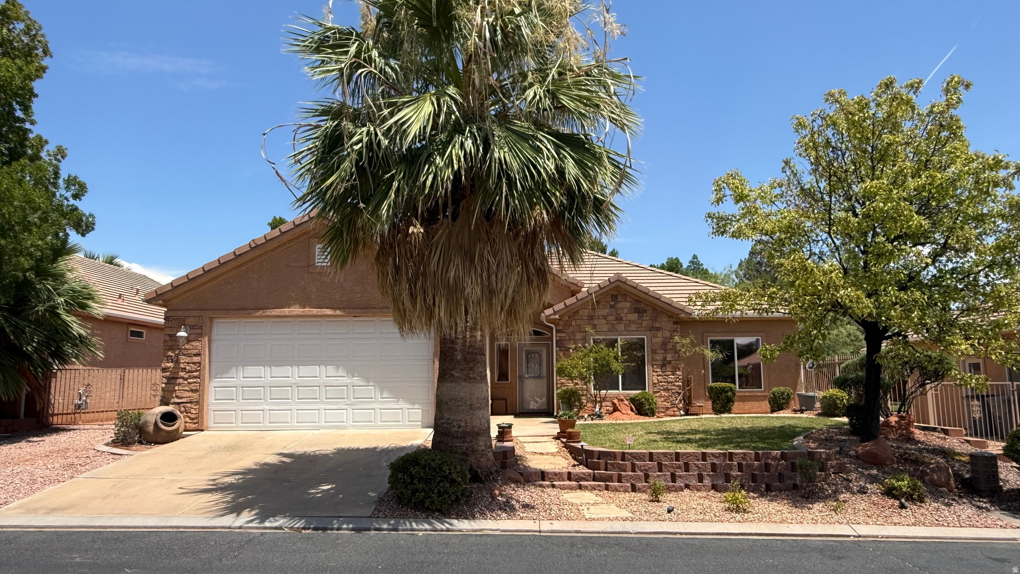 1806 N DIXIE DOWNS RD #12, St. George, UT 84770 — photo 1