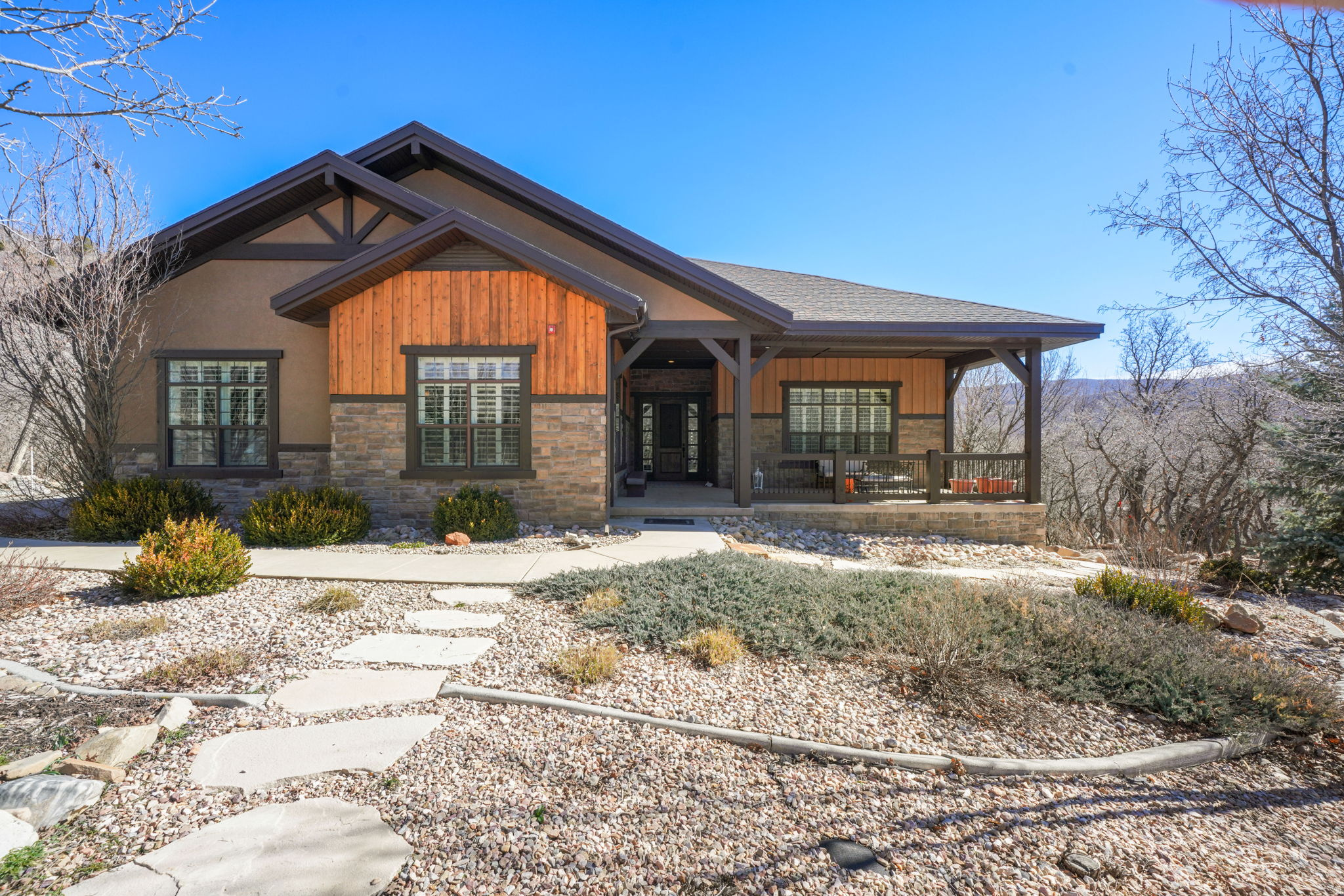 82 N MEADOW DR, Springville, UT 84663 — photo 1