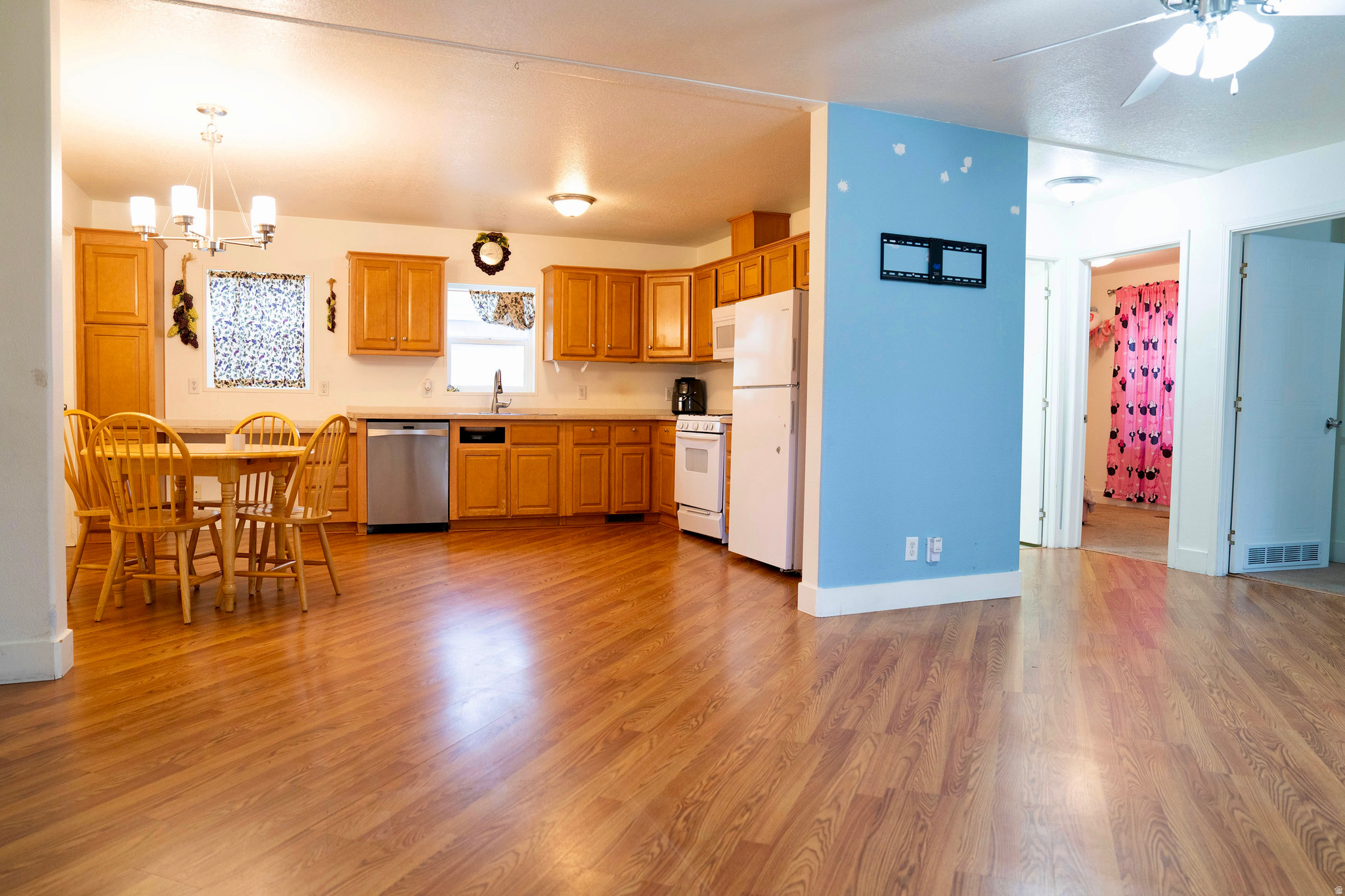 1094 S 450 W, Provo, UT 84601 — photo 1