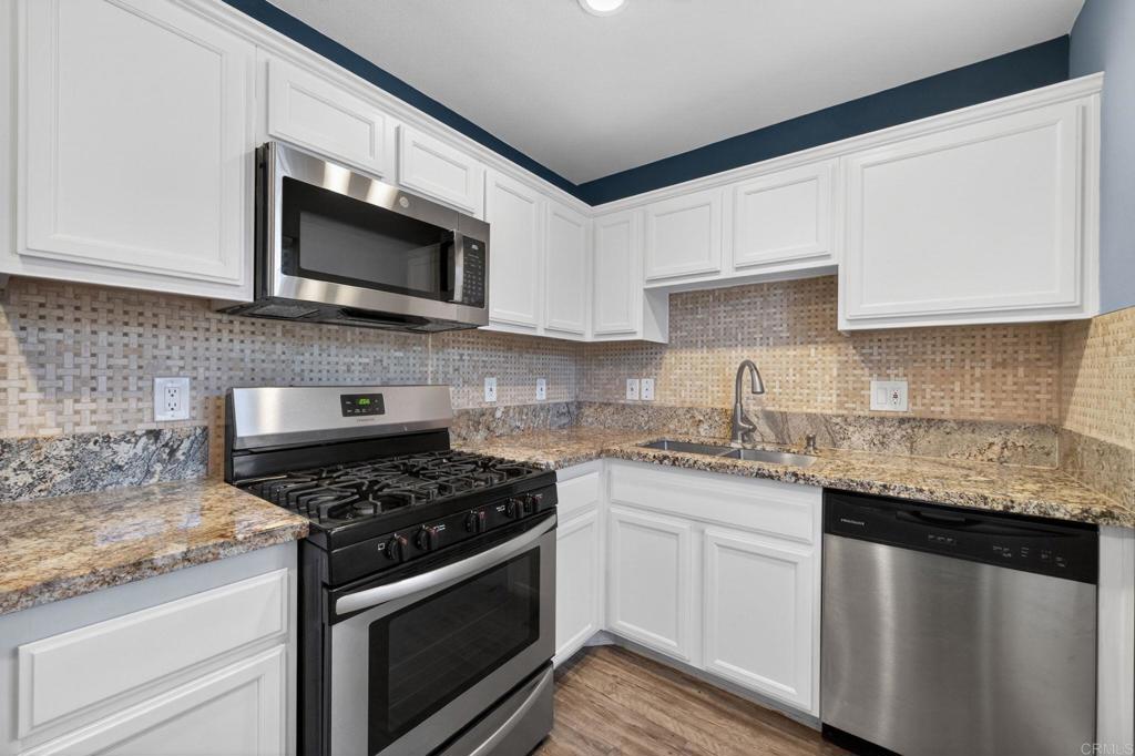 1160 E Lexington Avenue 17, El Cajon, CA 92019 — photo 1