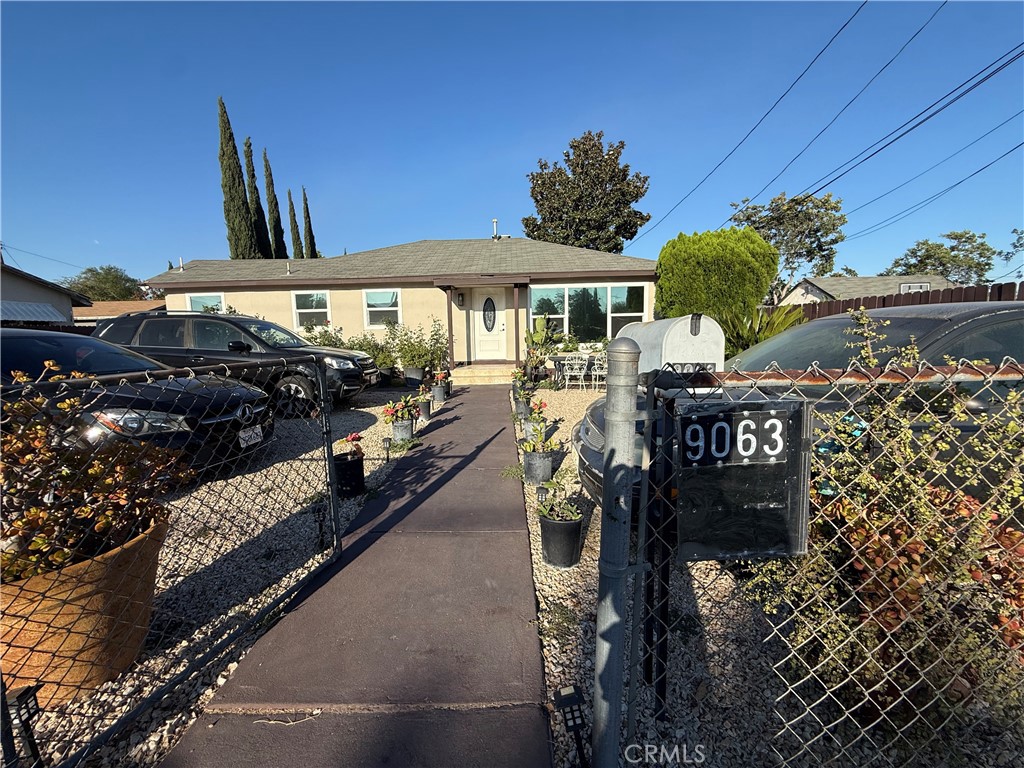 9063 Olive, Fontana, CA 92335 — photo 1