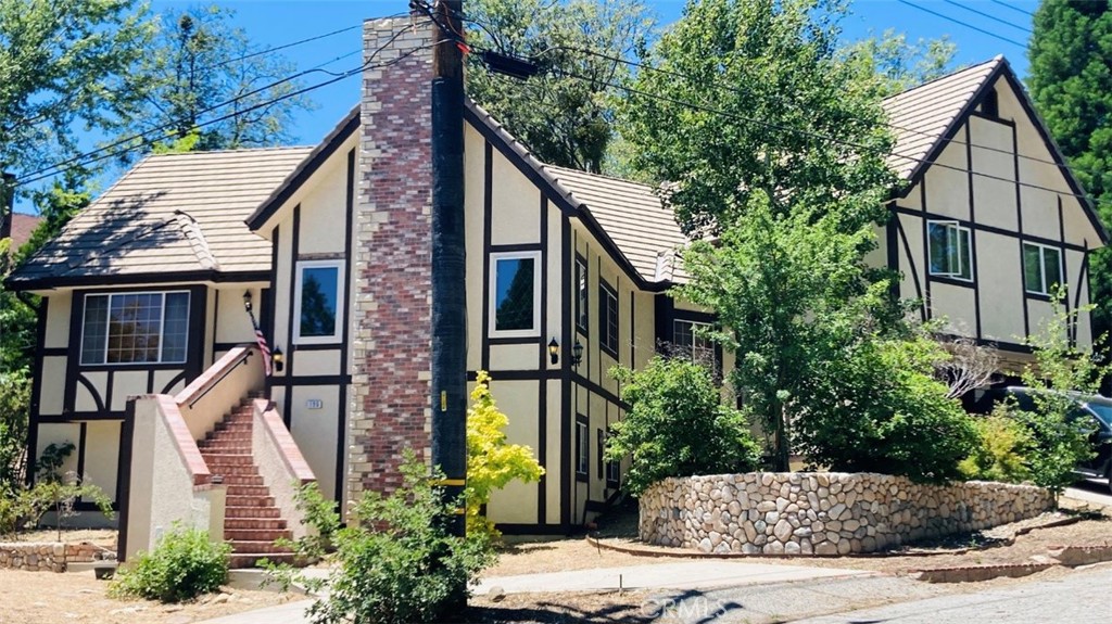 196 Hillcrest Court, Lake Arrowhead, CA 92352 — photo 1