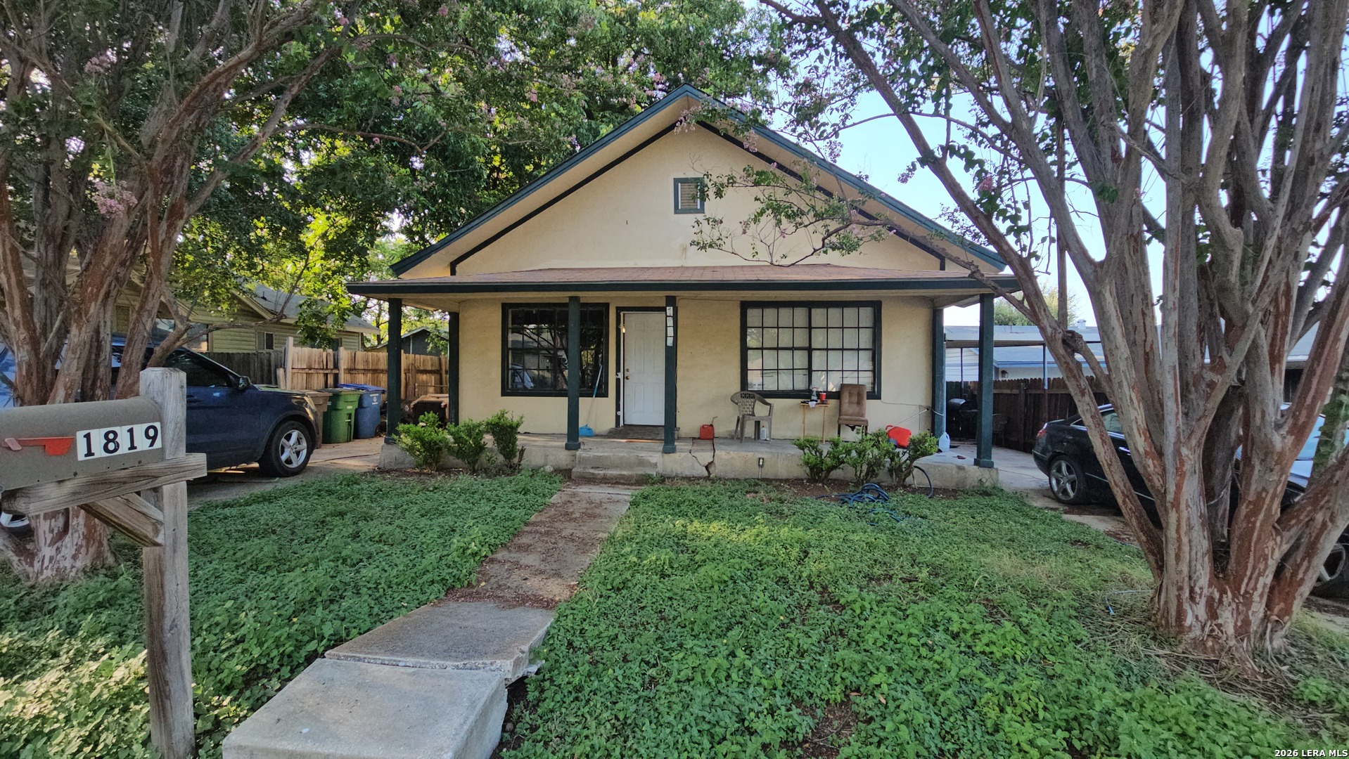 1819 W Wildwood, San Antonio, TX 78201 — photo 1