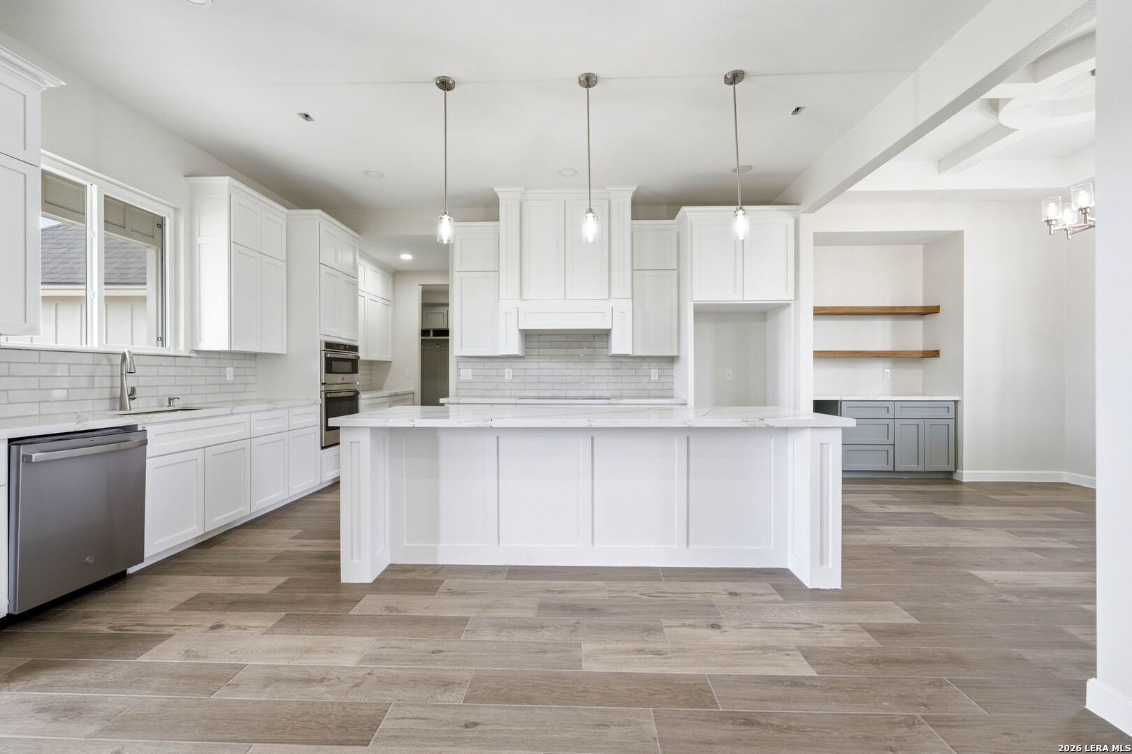 314 Firewheel Loop, ,  78114 — photo 1