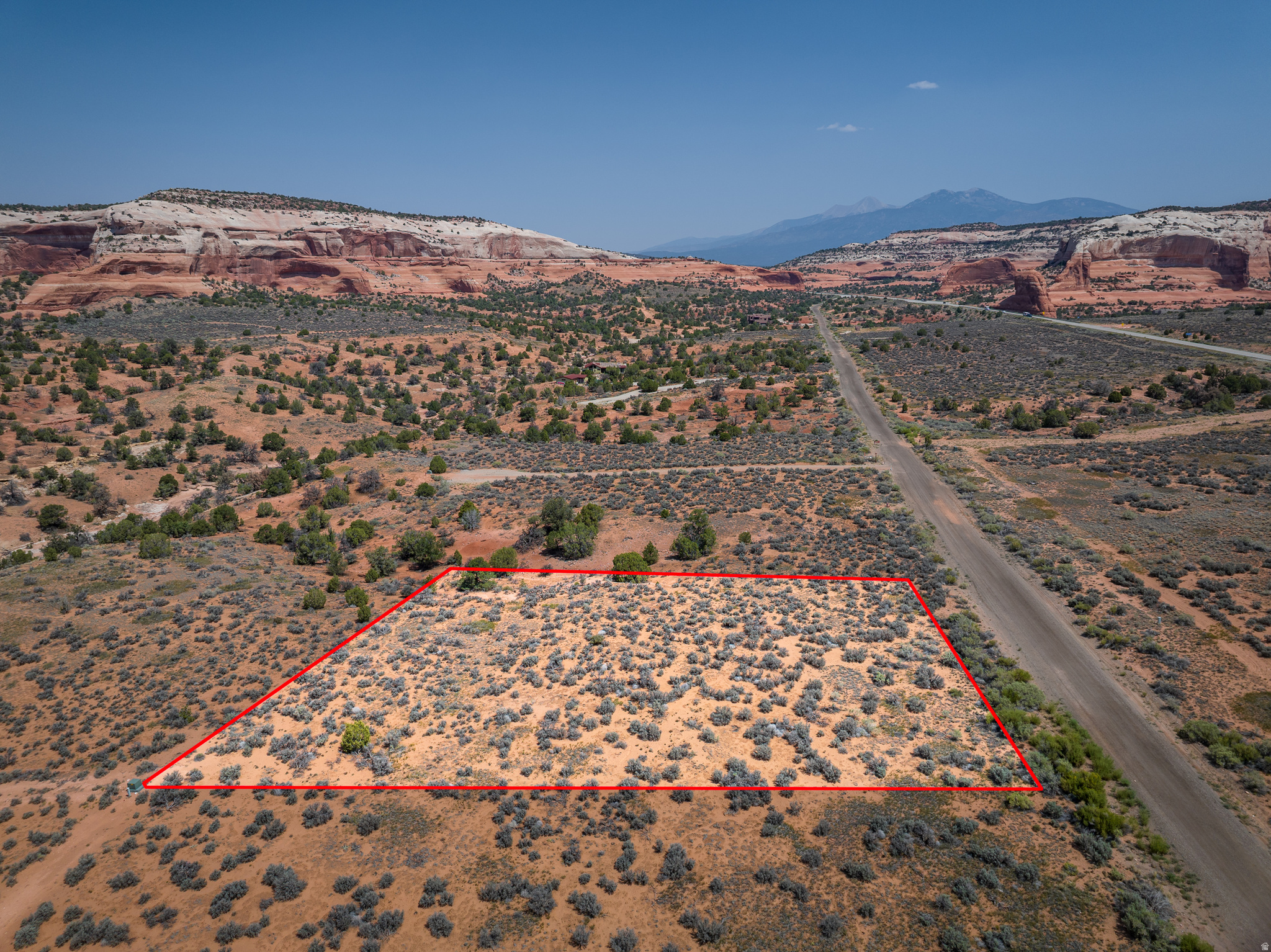 366 S JOE WILSON DR, Moab, UT 84532 — photo 1