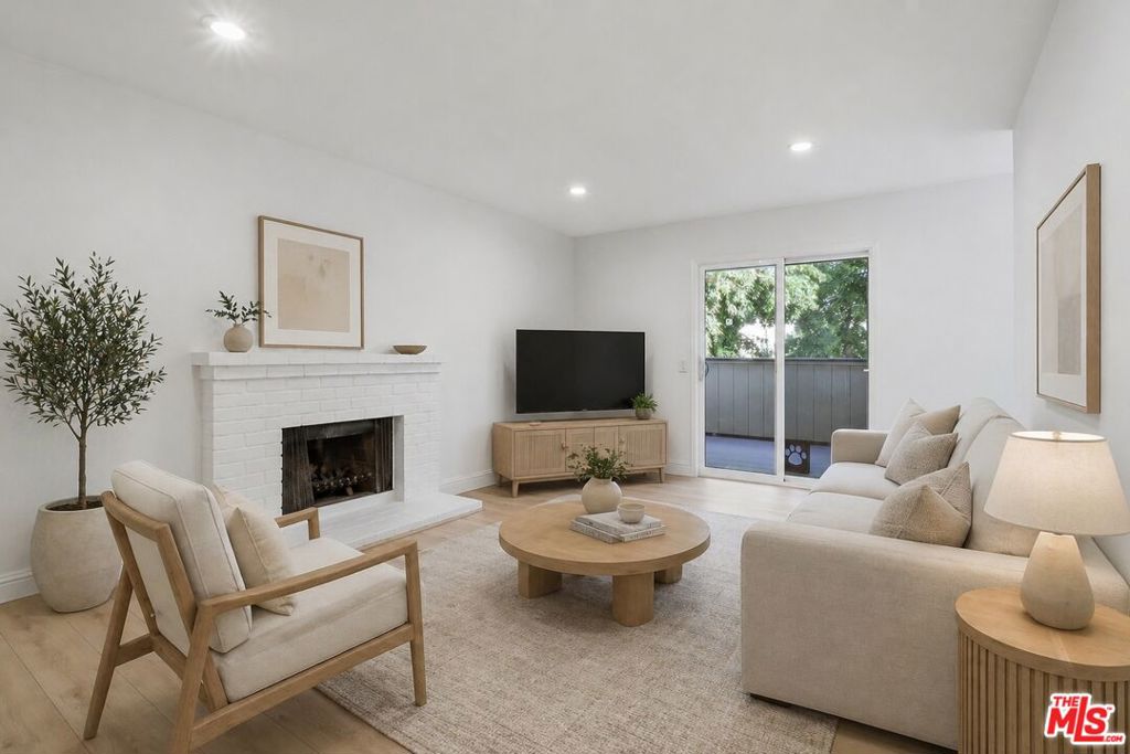 2511 Easton Place 48, San Jose, CA 95133 — photo 1