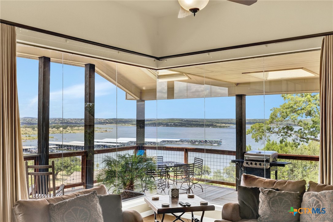 1525 W Lakeside Drive, Canyon Lake, TX 78133 — photo 1