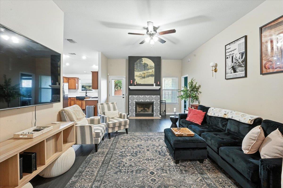 6001 Andross, Hutto, TX 78634 — photo 1