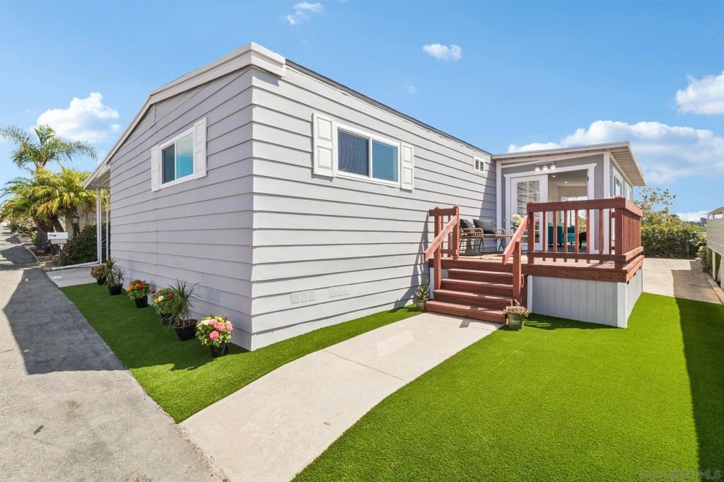 243 Havenview Lane, Oceanside, CA 92056 — photo 1
