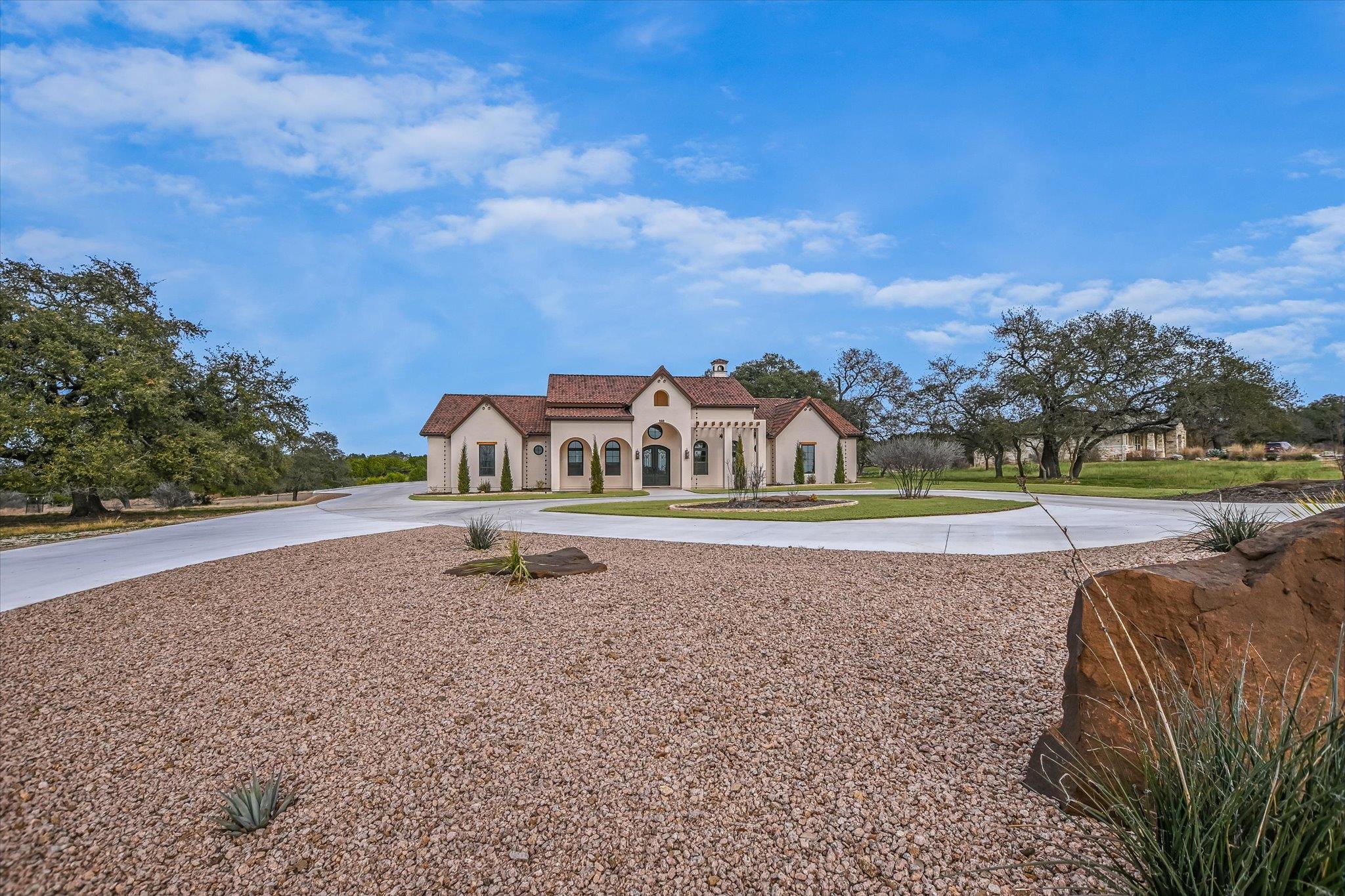 401 Eagle Ridge, Burnet, TX 78611 — photo 1