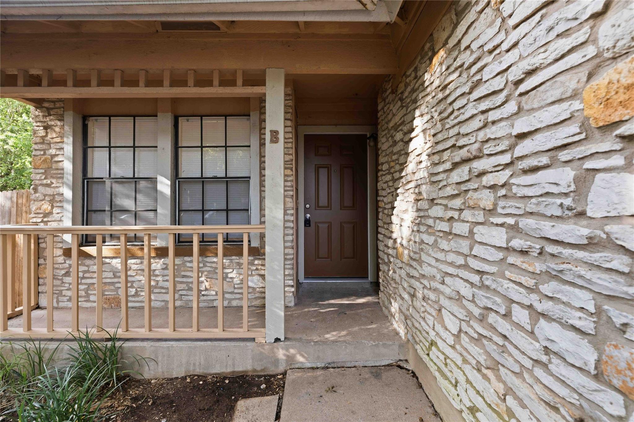 1105 Ash, Austin, TX 78753 — photo 1