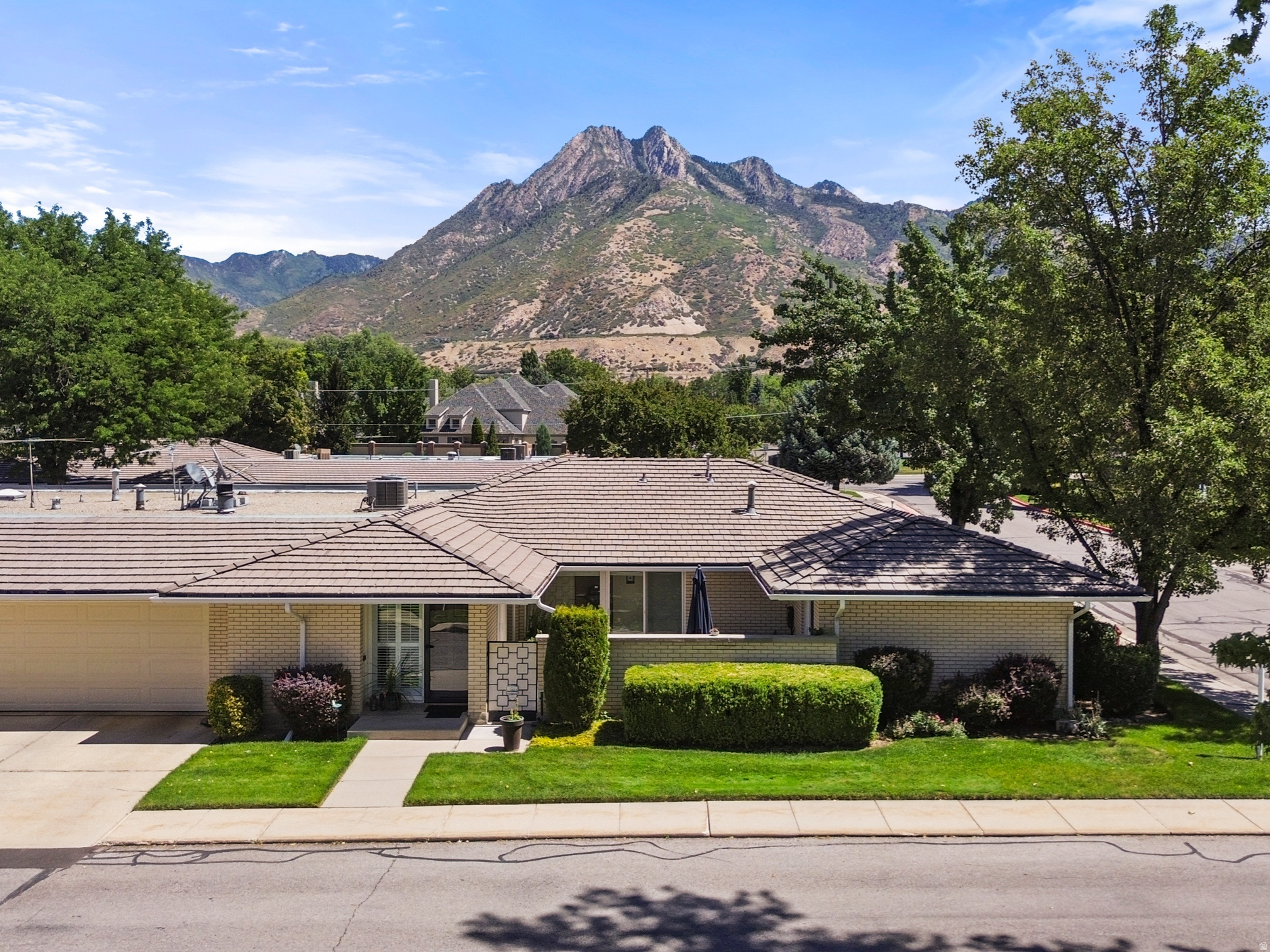 1949 E 5150 S, Holladay, UT 84117 — photo 1