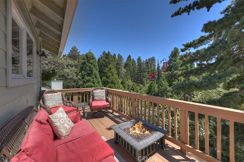 31095 Old City Creek Rd, Running Springs, CA 92382 — photo 1