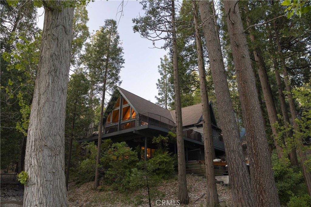 27643 West Shore Road 2, Lake Arrowhead, CA 92352 — photo 1