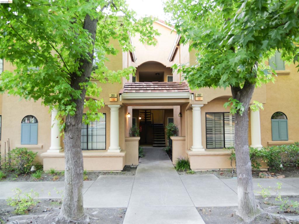5022 Lakeview Dr 202, San Ramon, CA 94582 — photo 1
