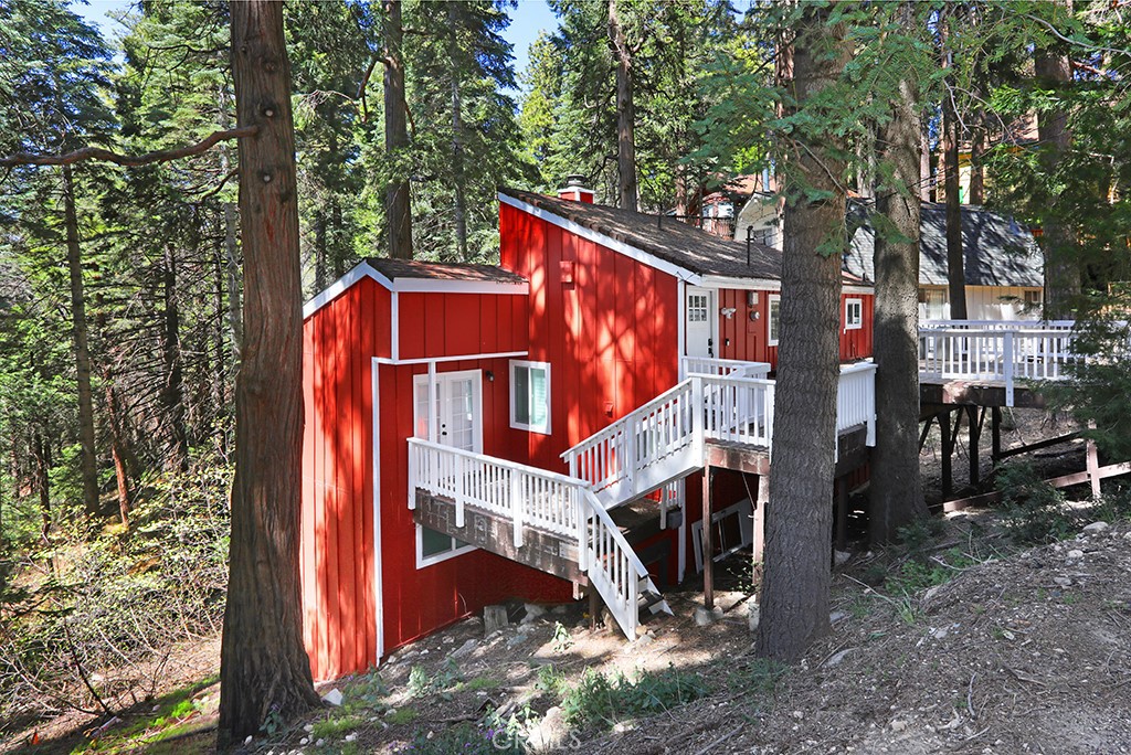 531 W Victoria Court, Lake Arrowhead, CA 92352 — photo 1