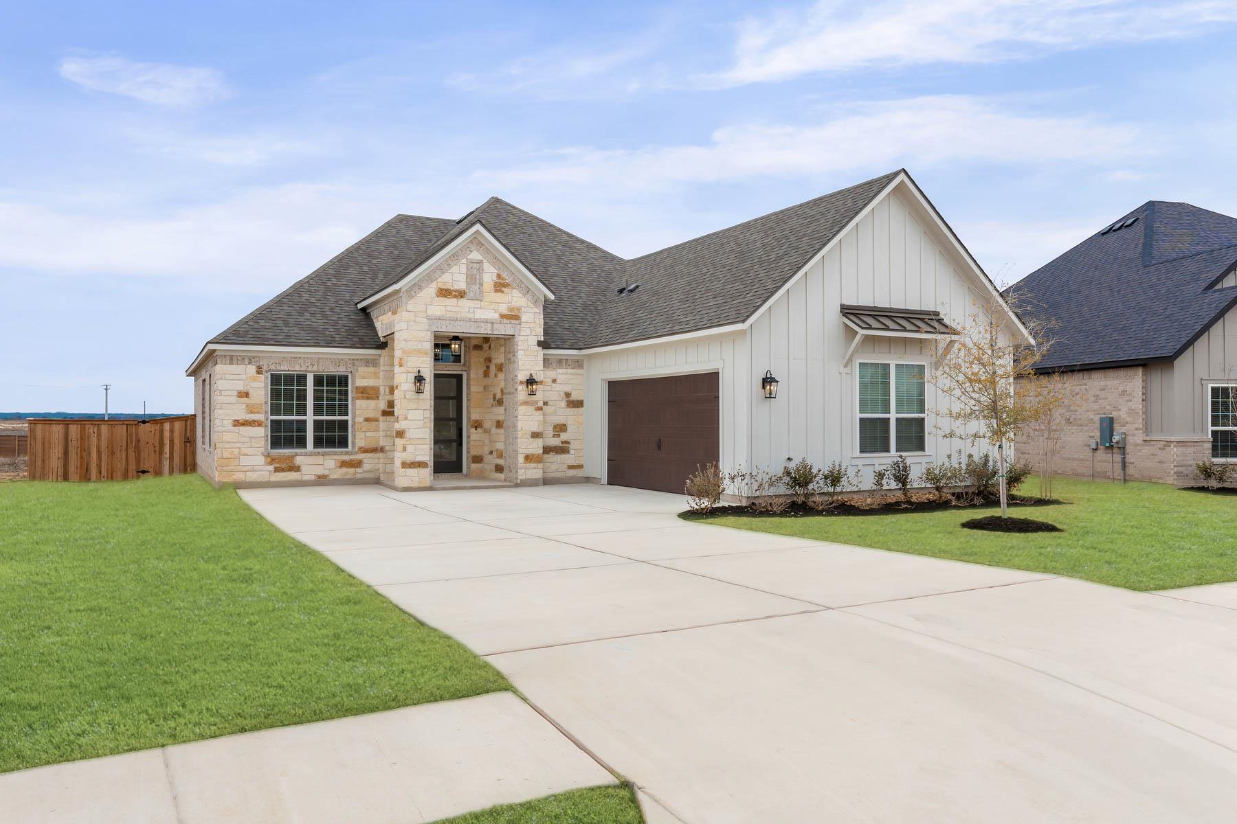 305 Kanarra Creek, Jarrell, TX 76537 — photo 1