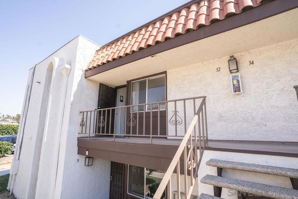 6878 Navajo 32, San Diego, CA 92119 — photo 1
