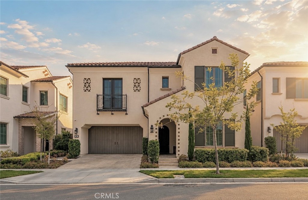 128 Roscomare, Irvine, CA 92602 — photo 1