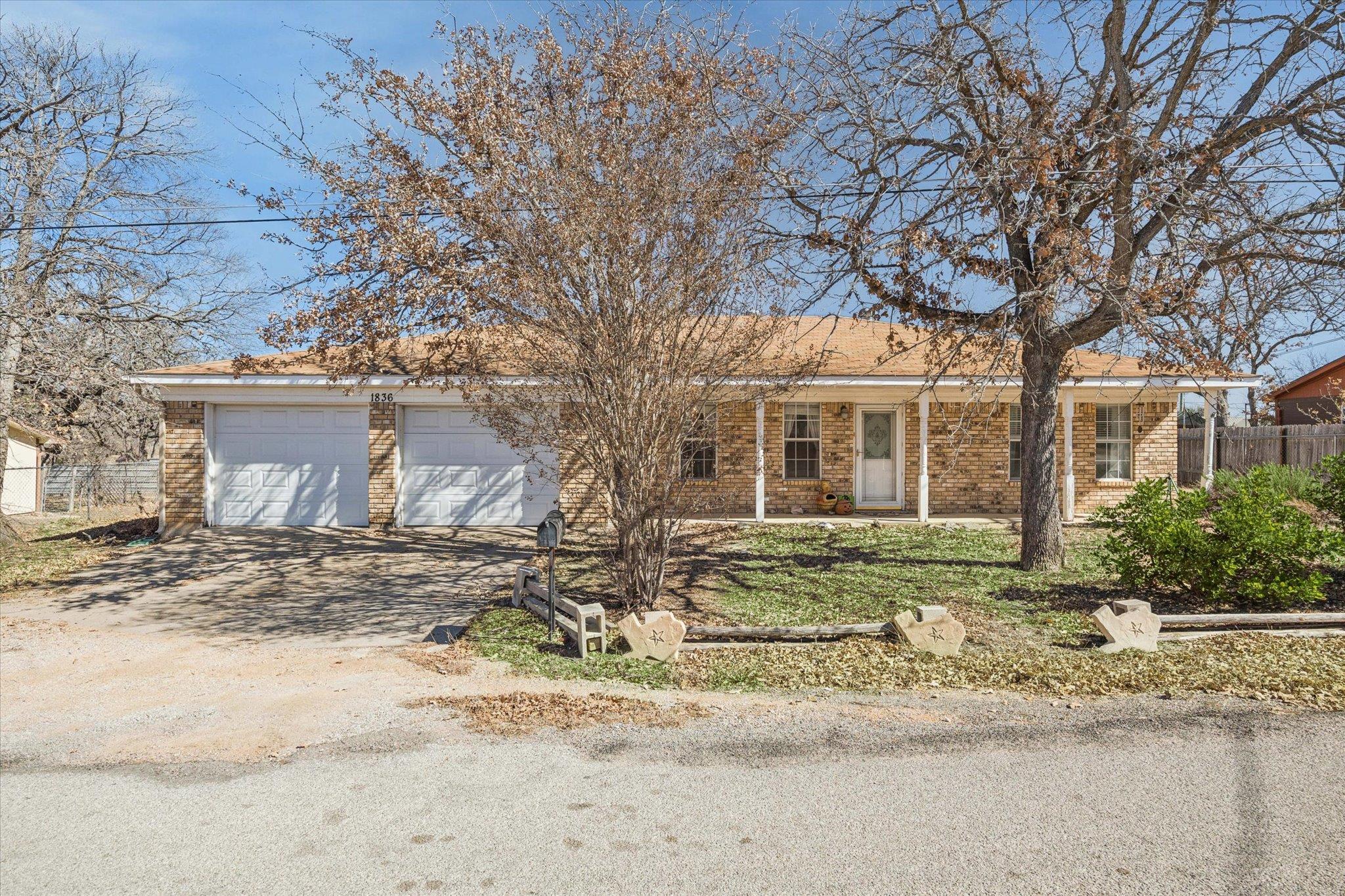 1836 Ridgeview, Kingsland, TX 78639 — photo 1