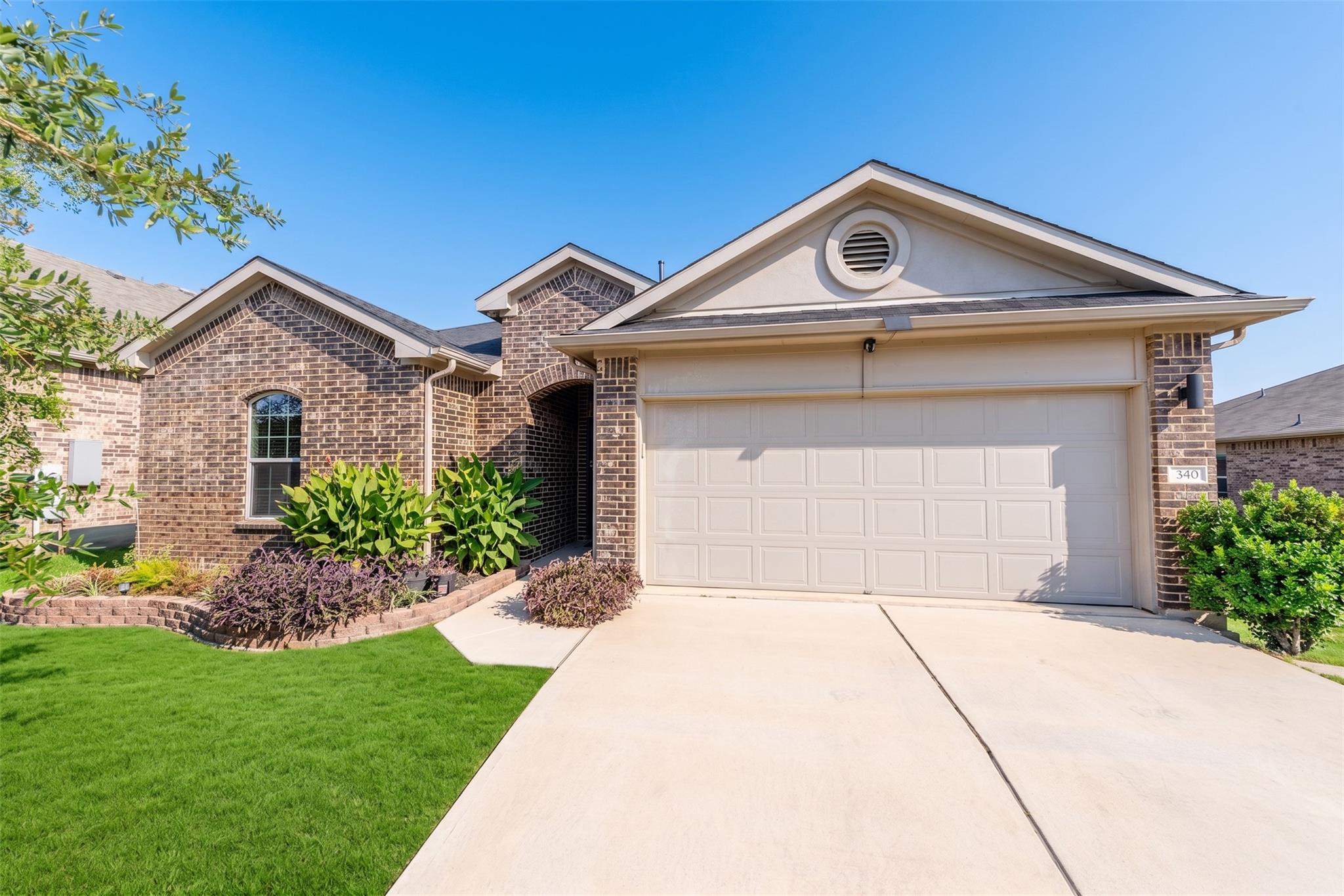 340 Shiner, Georgetown, TX 78626 — photo 1