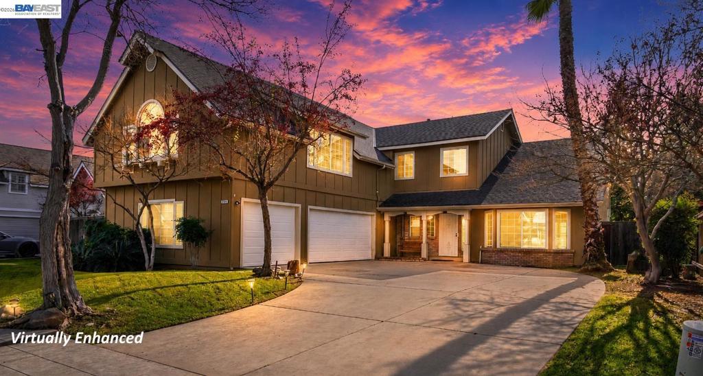 2034 Wrenwood Ave, Clovis, CA 93611 — photo 1