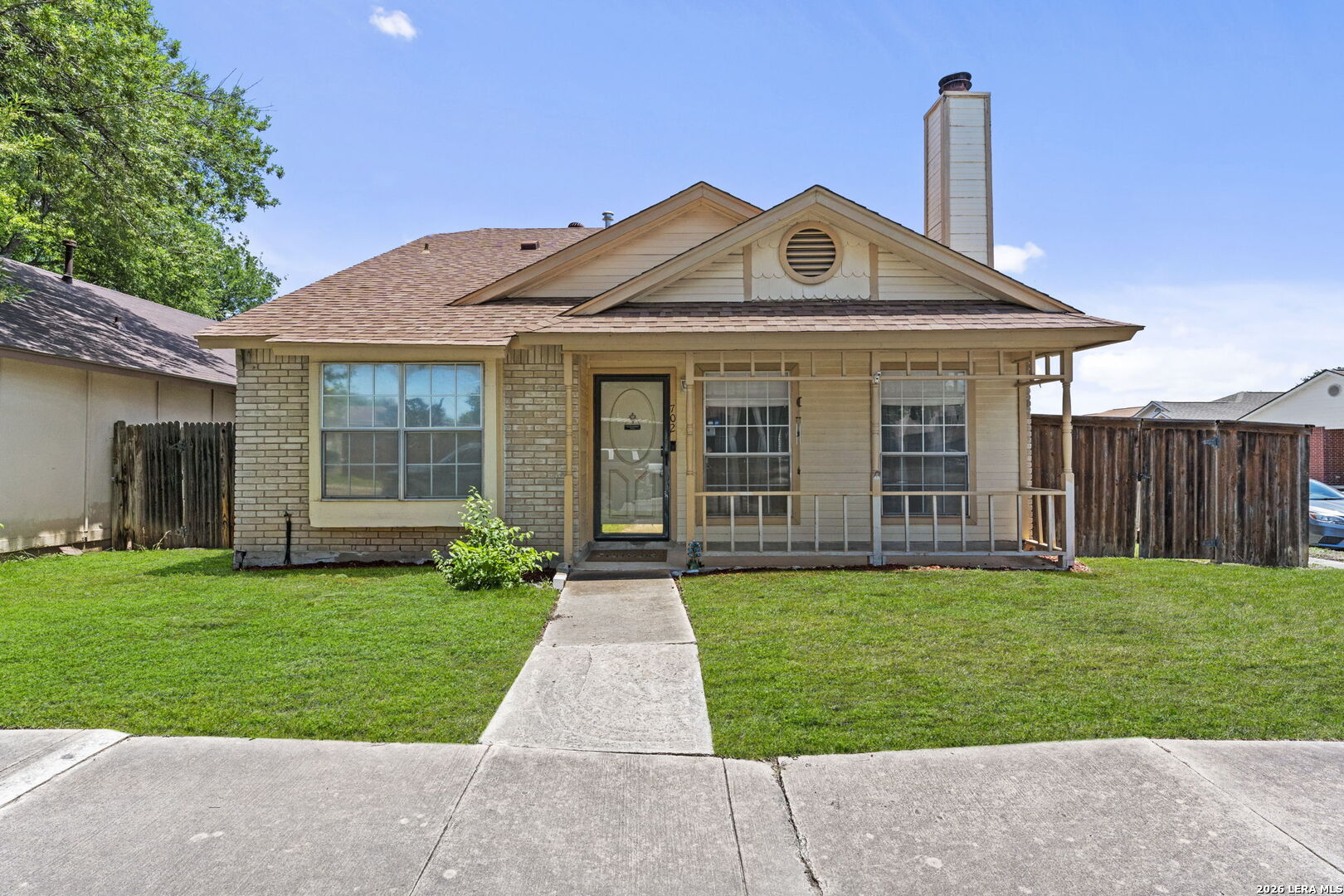 702 GARDEN MEADOW DR, ,  78148 — photo 1