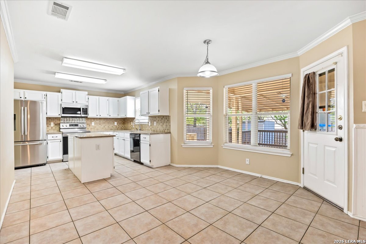 10614 Lynx Range, , 78251 — photo 1