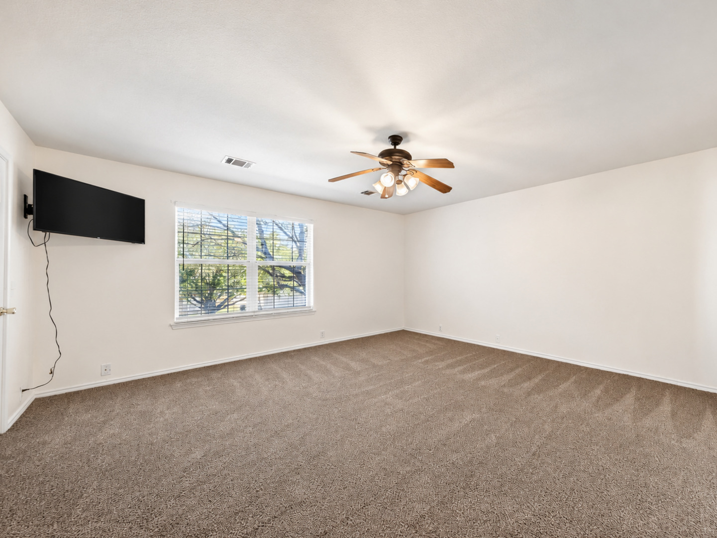 1529 Rainy Brk, , 78154 — photo 1