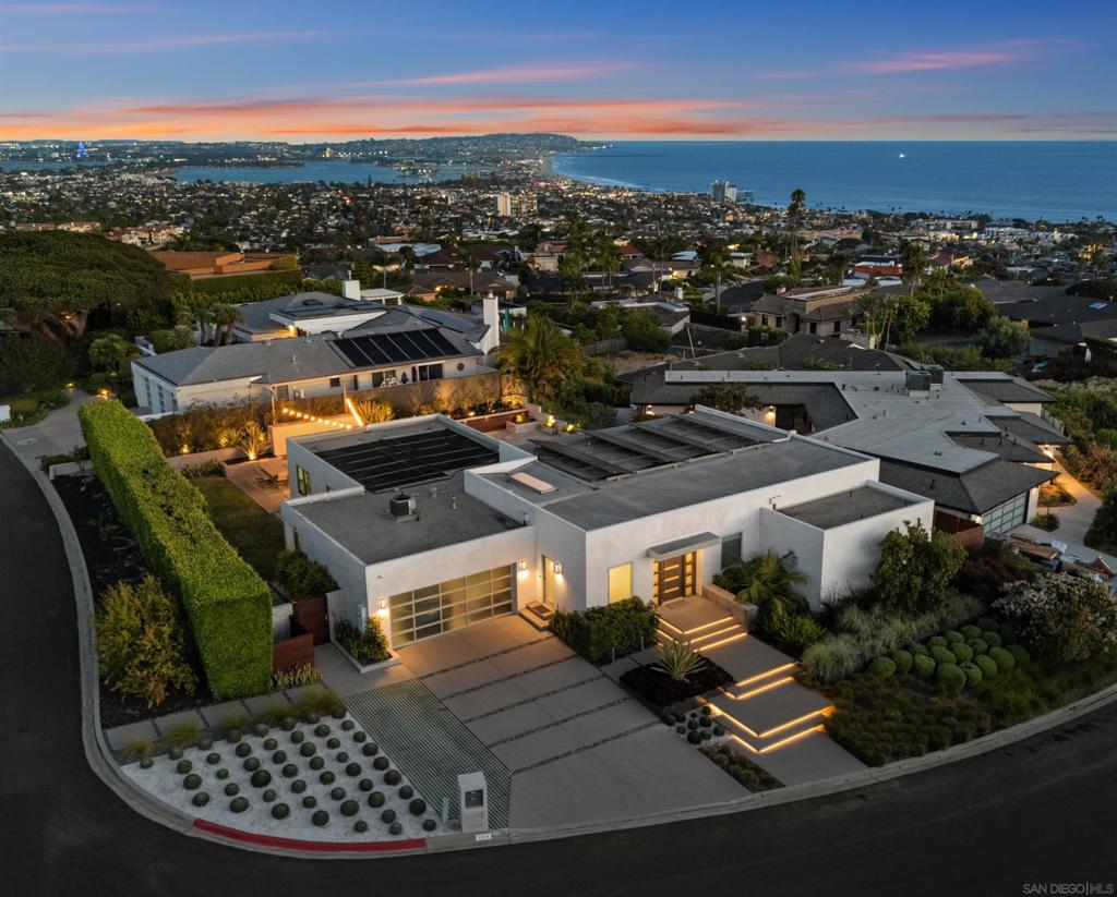 1573 Copa de Oro, La Jolla, CA 92037 — photo 1