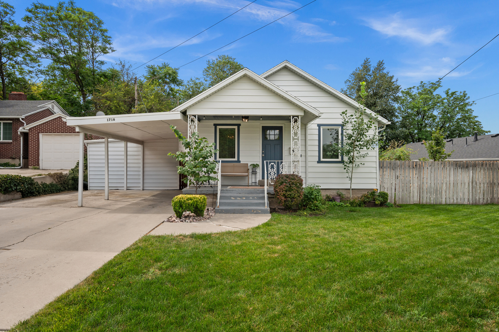 1716 E WOODSIDE DR, Holladay, UT 84124 — photo 1