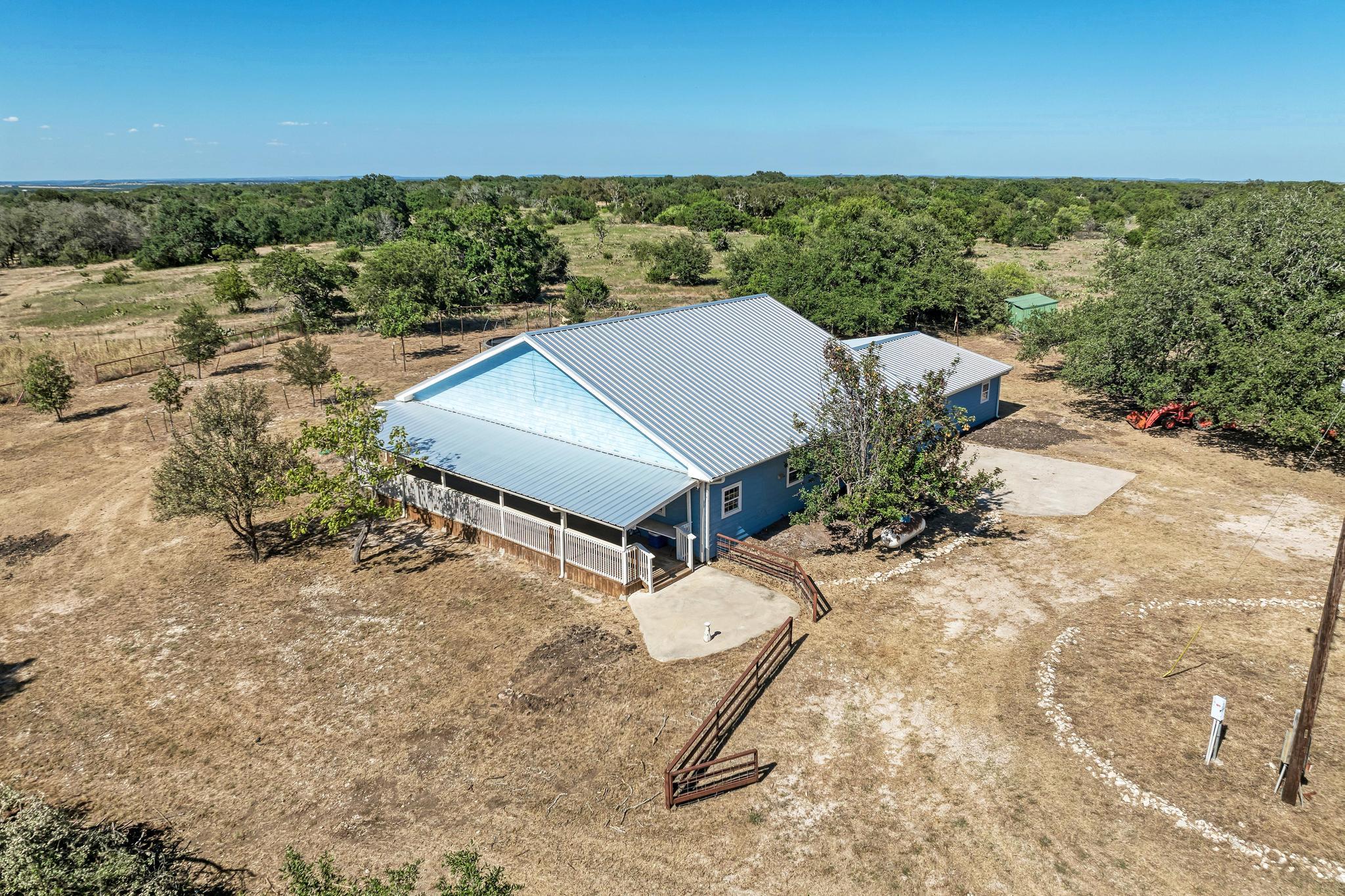 2812 County Road 205, Lampasas, TX 76550 — photo 1