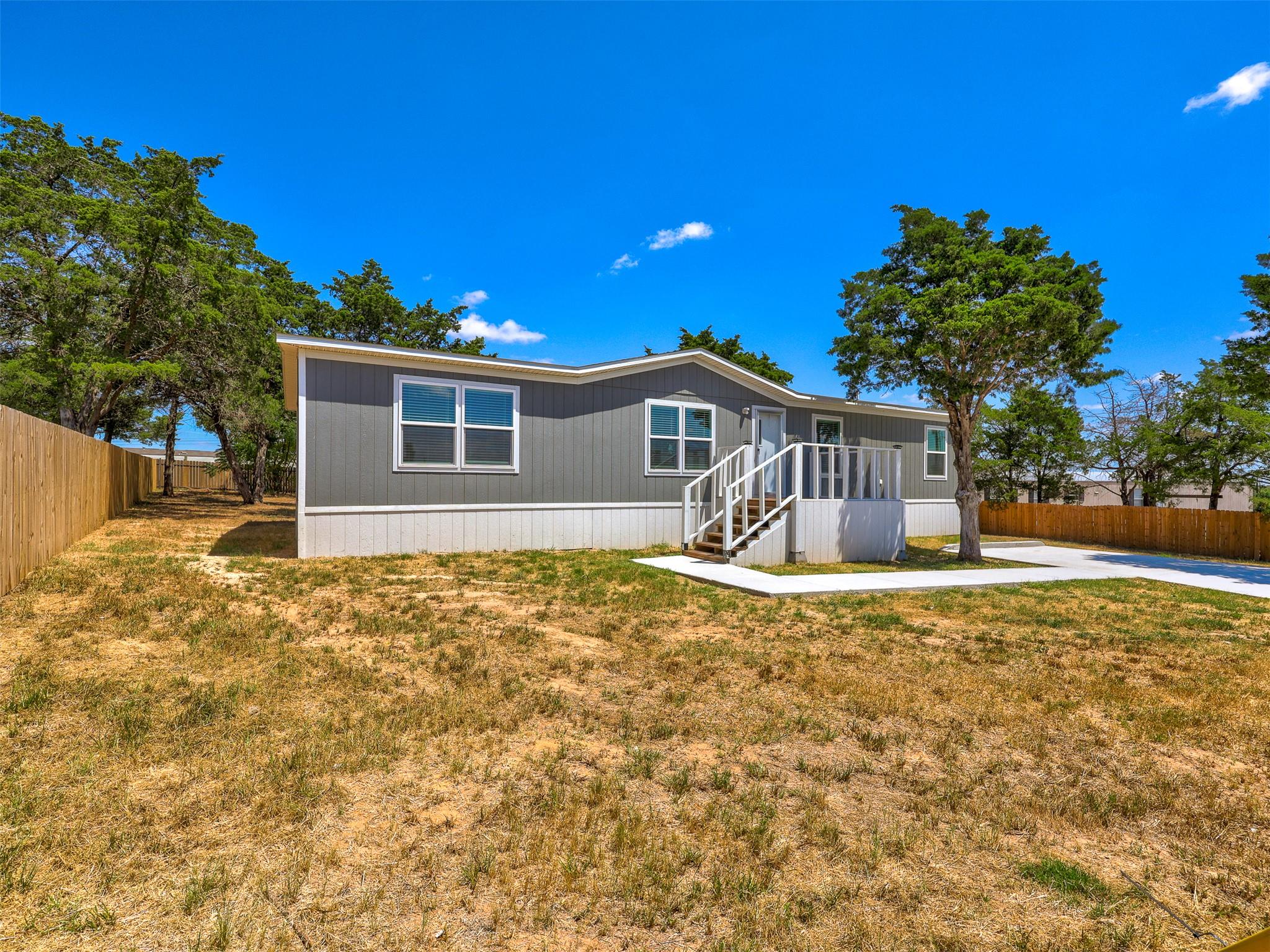 146 Monte Vista, Elgin, TX 78621 — photo 1