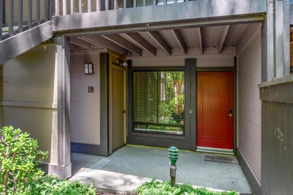 2000 Rock Street 19, Mountain View, CA 94043 — photo 1