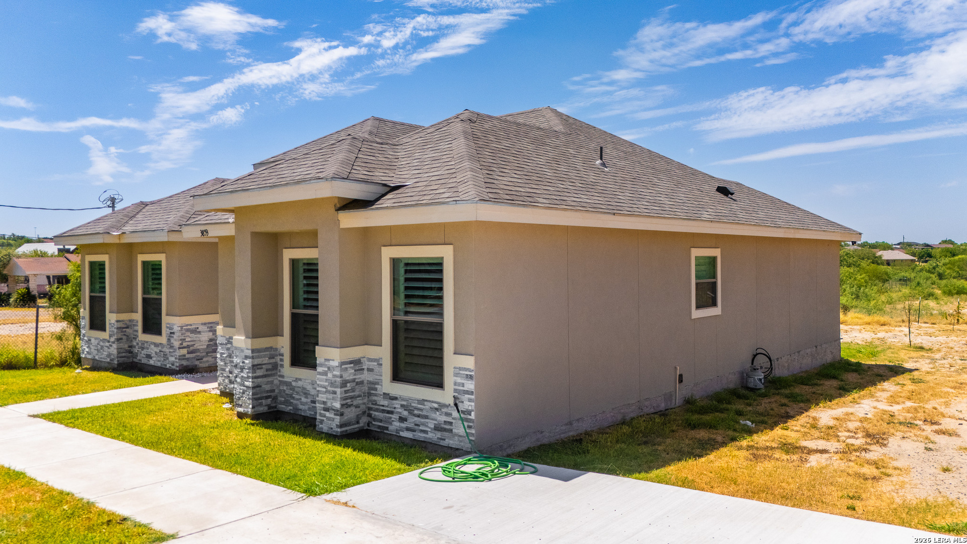 3853 WHITE TAIL DR, ,  78852 — photo 1