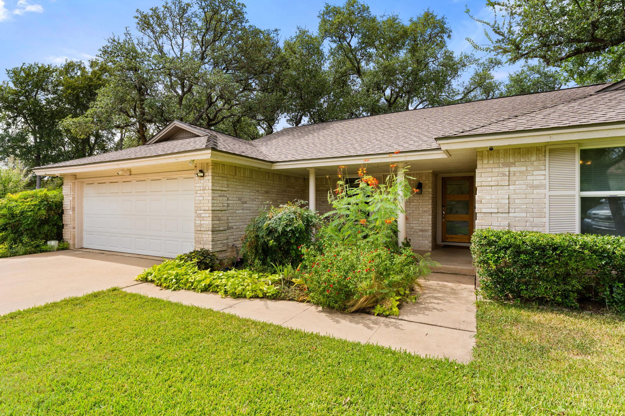 9702 Beauchamp, Austin, TX 78729 — photo 1