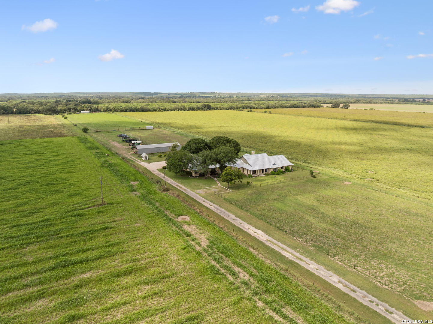 700 County Road 544, Hondo, TX 78861 — photo 1
