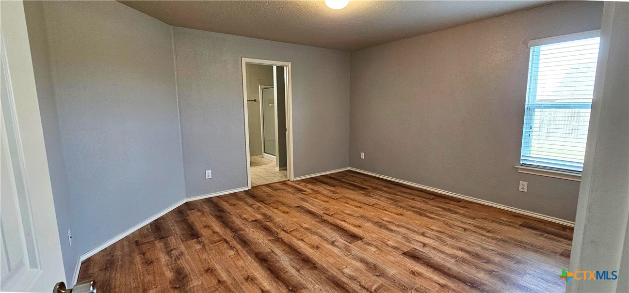 1024S Sandwell, Seguin, TX 78155 — photo 1