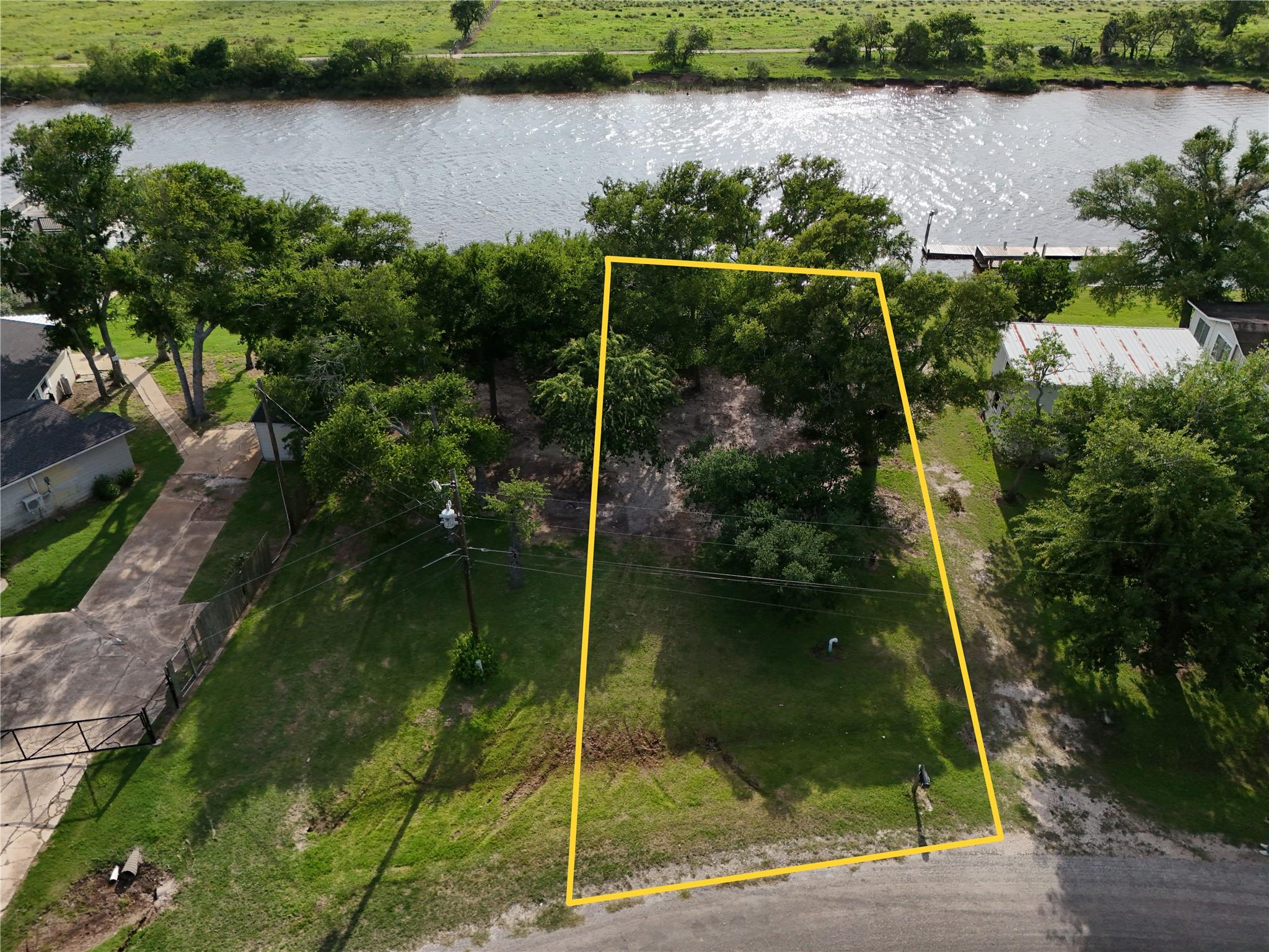 1828 Creekside