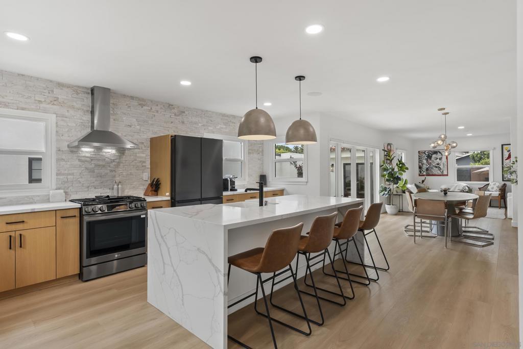4664 Biona Dr, San Diego, CA 92116 — photo 1