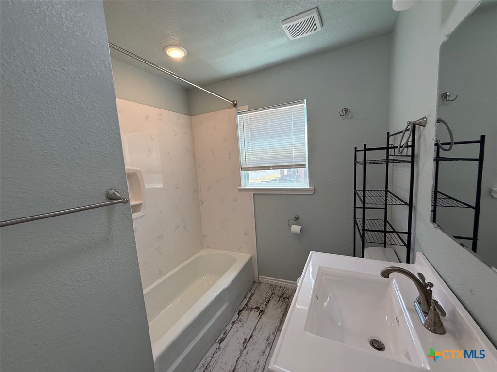 111 16th, Gatesville, TX 76528 — photo 1