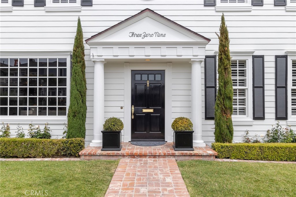 309 Marigold Avenue, Corona Del Mar, CA 92625 — photo 1