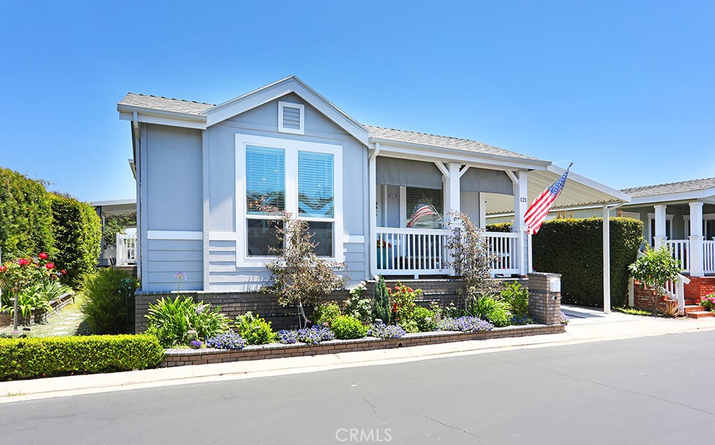 121 Estrella, Tustin, CA 92780 — photo 1