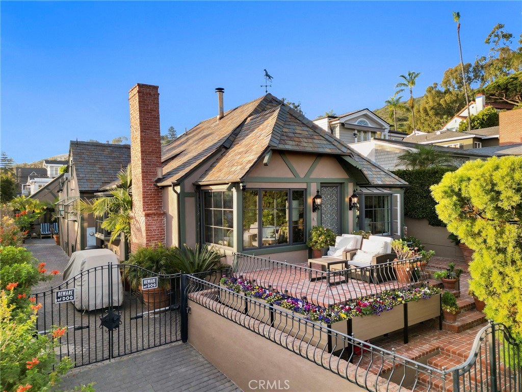 486 HOLLY Street, Laguna Beach, CA 92651 — photo 1
