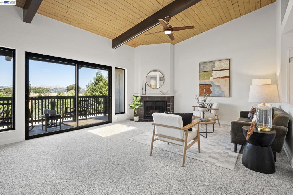 19100 Crest Ave 100, Castro Valley, CA 94546 — photo 1