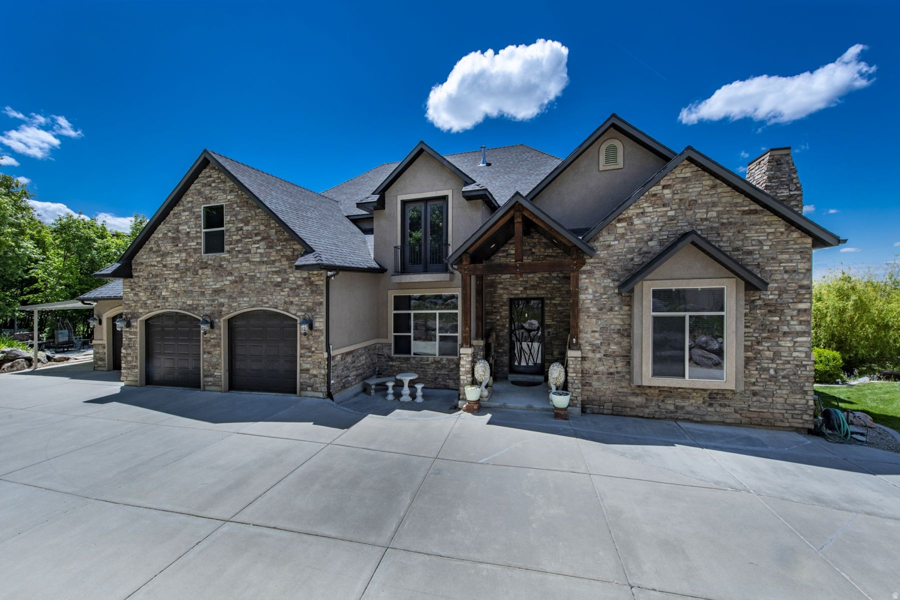 1776 S TEMPLE CT, Bountiful, UT 84010 — photo 1