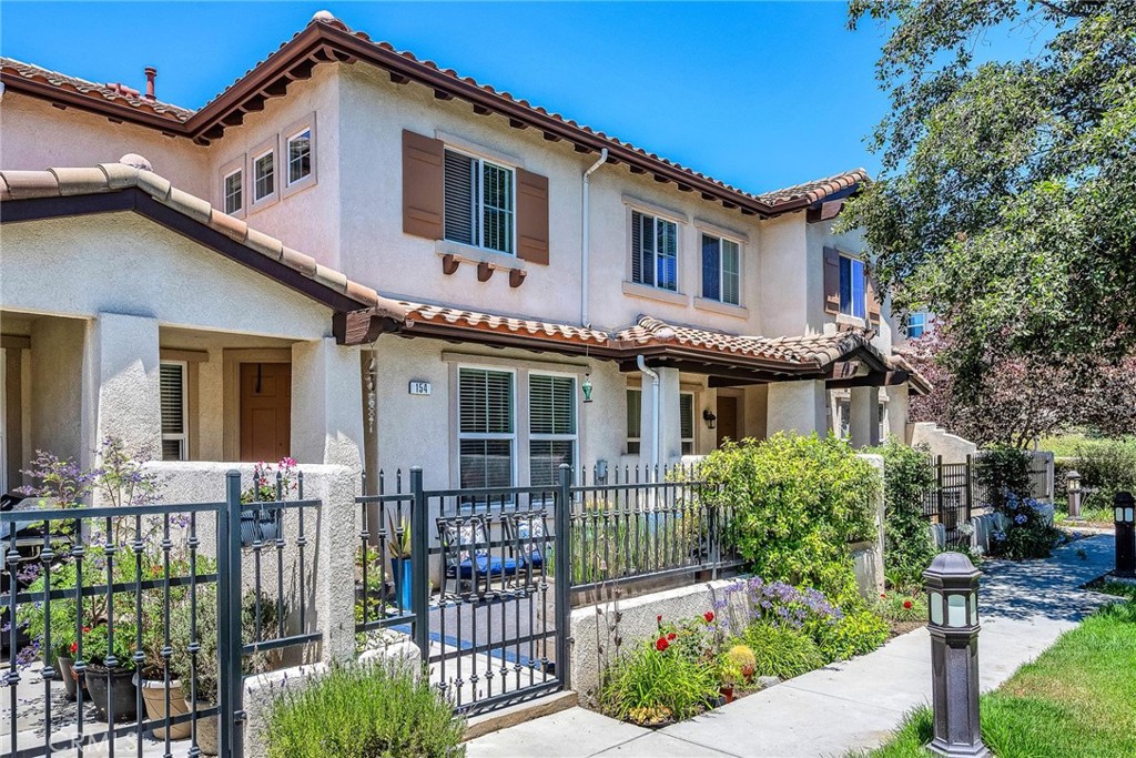 154 Via Katrina, Newbury Park, CA 91320 — photo 1