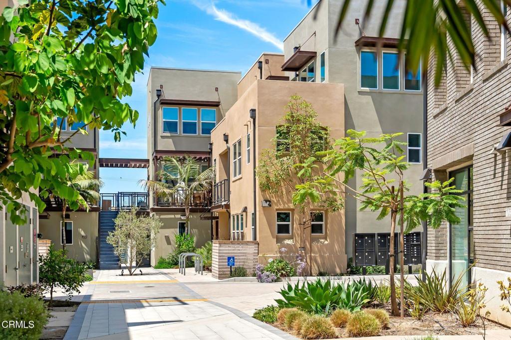 1244 E Thompson Boulevard 101, Ventura, CA 93001 — photo 1