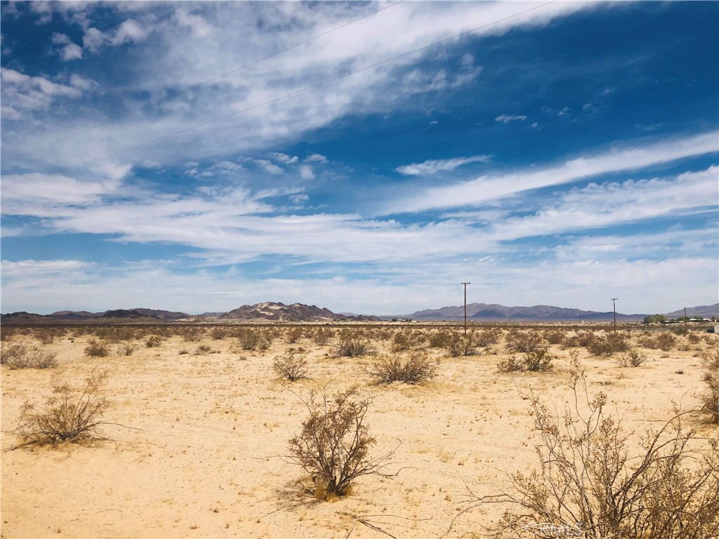 2 Mesa, 29 Palms, CA 92277 — photo 1