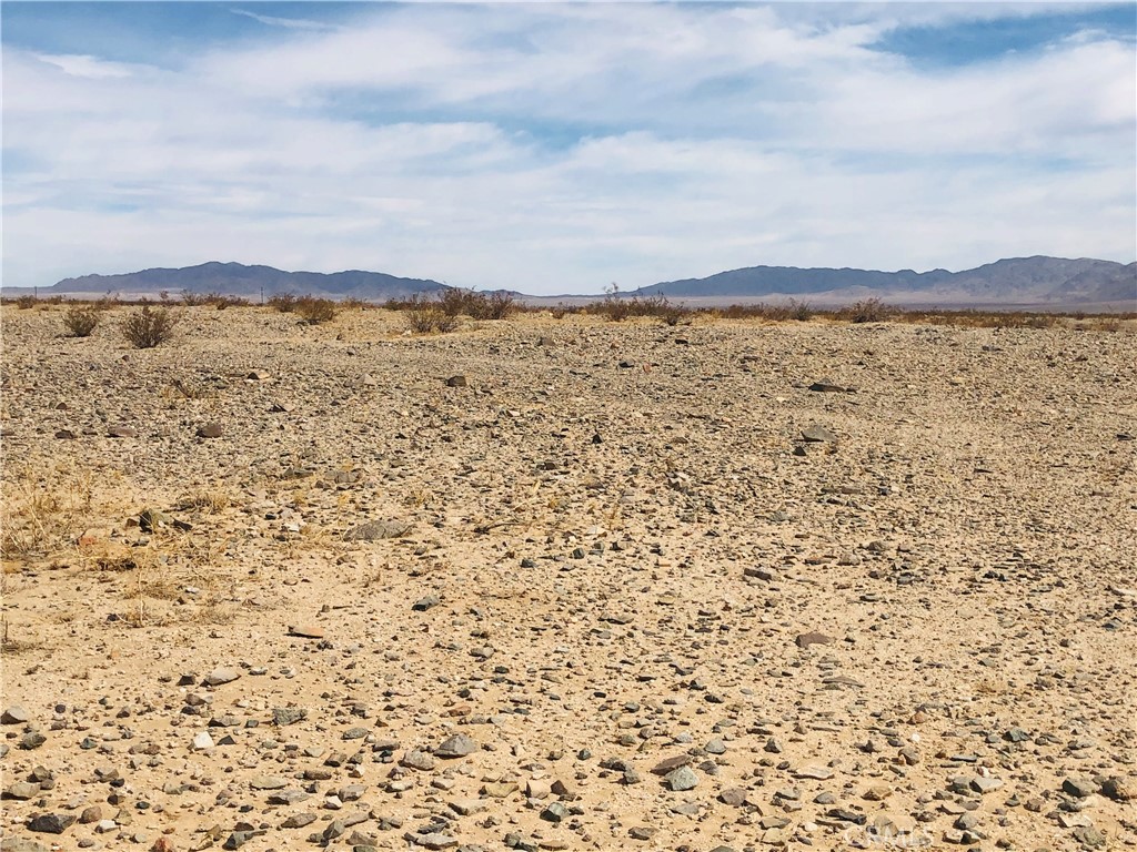 5 Raymond Drive, 29 Palms, CA 92277 — photo 1